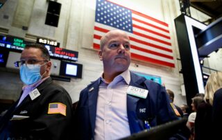 U.S. stock futures fall as Apple, Amazon decline on disappointing earnings