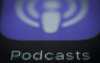 Private: Apple Podcasts app ratings flip after the company starts prompting users