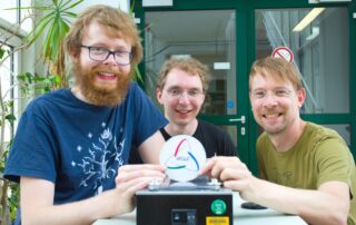 Private: Physicists of the university of Bonn honored with Pineapple Science Award