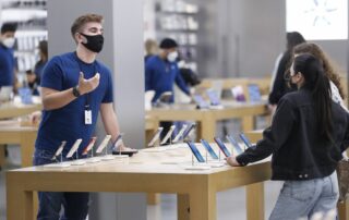 Private: Apple closes several stores due to COVID-19 outbreaks, encourages online shopping