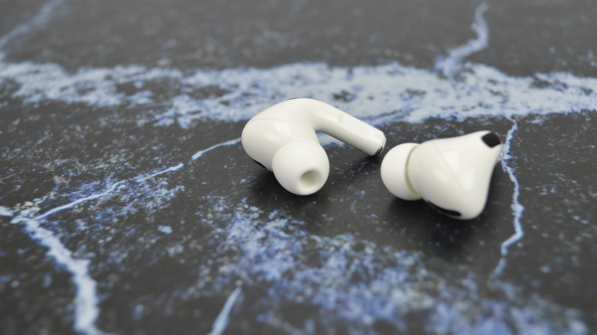 Apple AirPods Pro Buds