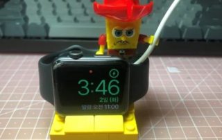 Redditors Are Showing You How to Turn Your Lego Sets Into Apple Watch Docks
