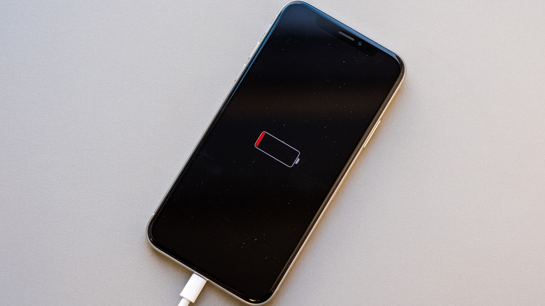 iPhone charging dead battery icon