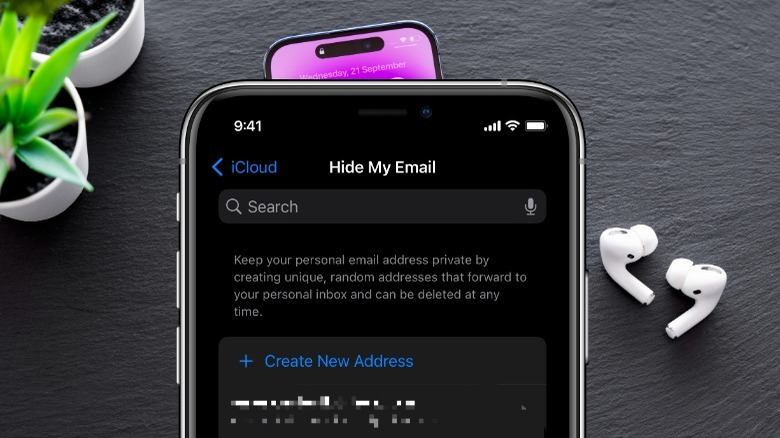 icloud hide my email screen
