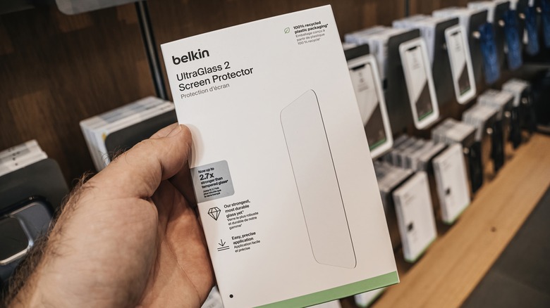 Belkin iPhone 15 Pro screen protector