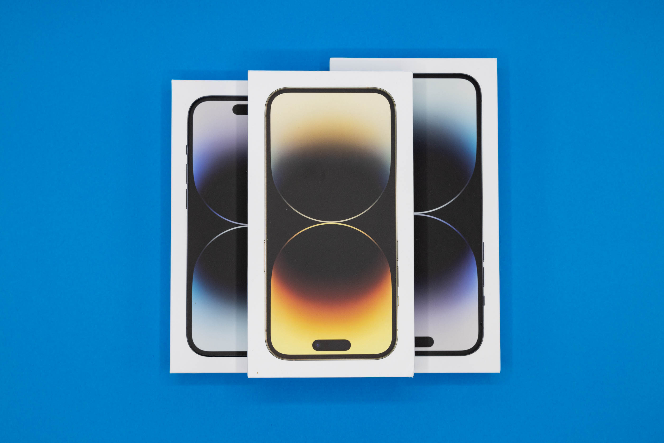 iPhone 14 Pro Max boxes