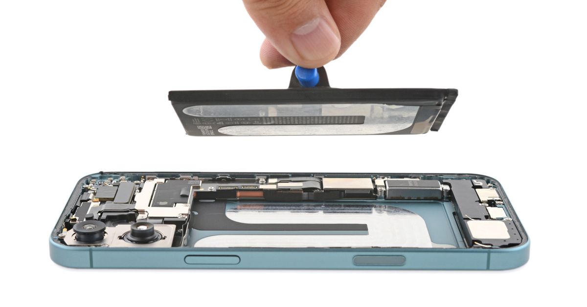 Watch the iPhone 16’s electrically-charged battery replacement process