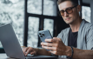 How To Use macOS Tahoe’s New Automatic Hotspot Connection With Your iPhone