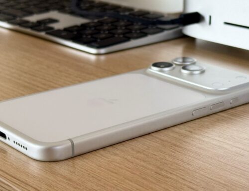 Those Lines On The Sides Of Your iPhone Aren’t A Design Feature – Here’s What They Do