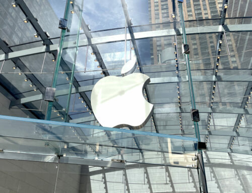 Report: Analyst Shatters Expectations of an All-Glass iPhone