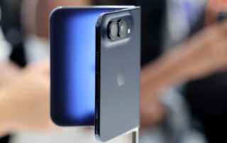 The 8 Best Apps Optimized For The iPhone Duo On Day One